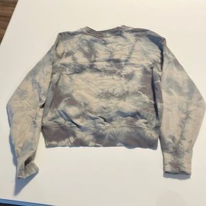 Lululemon tie-dye cropped sweatshirt size 4